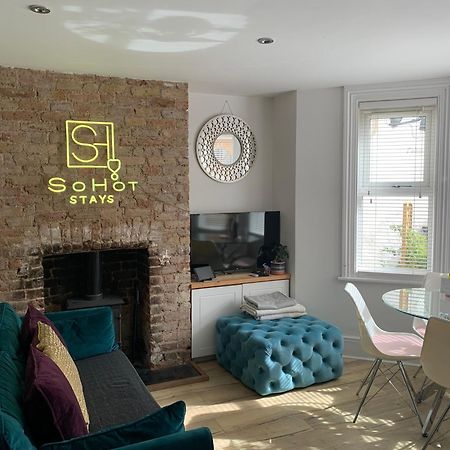 Stylish & Cosy Margate Escape With Hot Tub And Log Burner Dogs Welcome Exterior photo